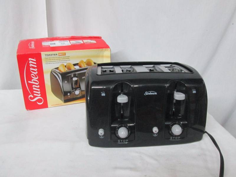 Sunbeam 4-Slice Wide-Slot Toaster