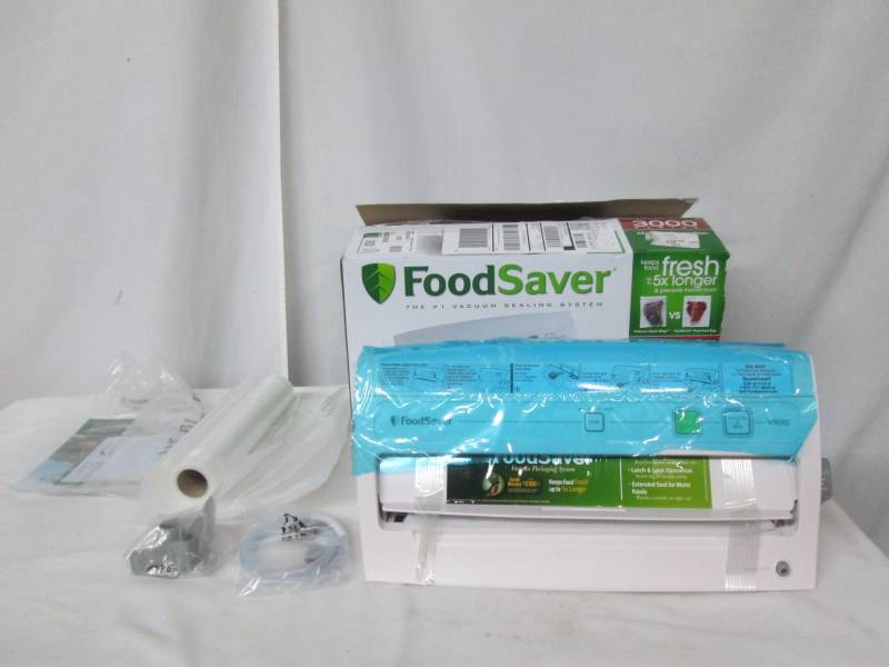 FoodSaver Vertical Design Vacuum Sealing System