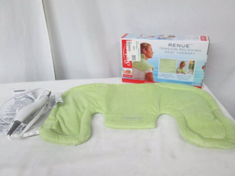 Sunbeam Renue Heat Therapy Neck and Shoulder Wrap