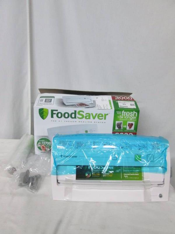 FoodSaver Vertical Design Vacuum Sealing System