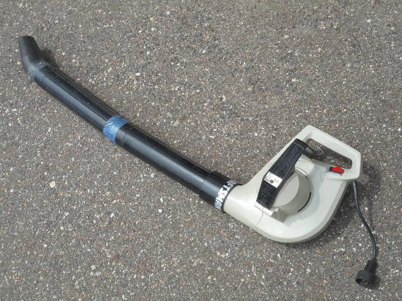 lot 60 image: Craftsman Handheld Electric Blower ...