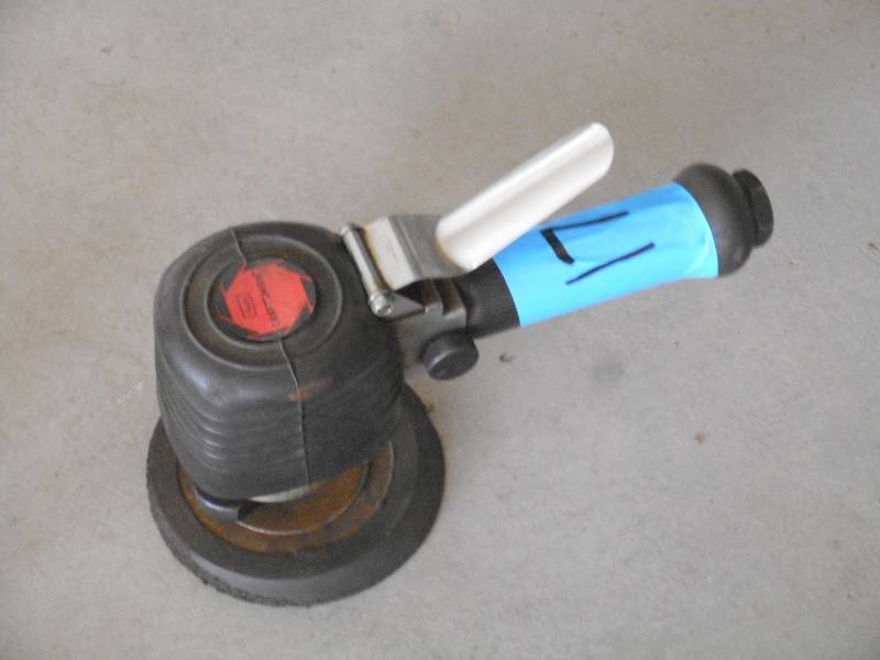 lot 173 image: Craftsman Dual Action Pneaumatic Sa...