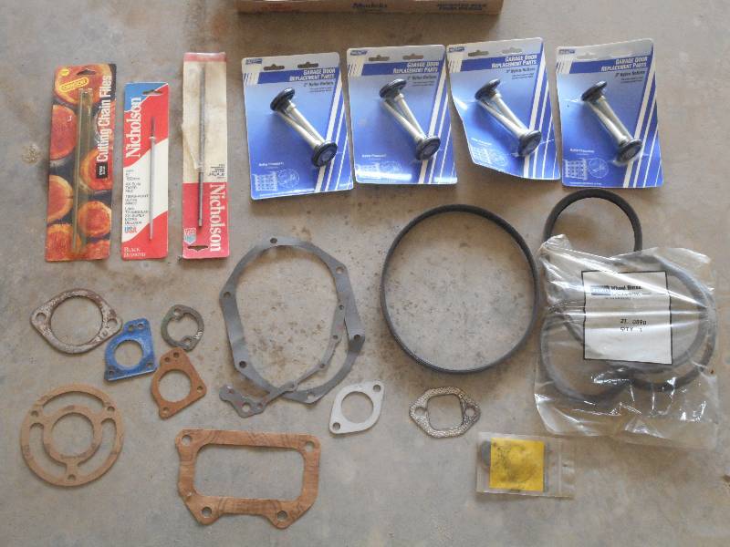 lot 179 image: Lot Of Assorted Gaskets, Belts, Ga...
