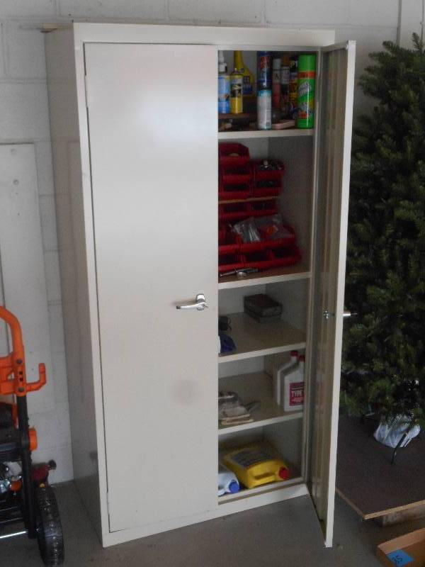 lot 181 image: 5-Level Steel Shop Cabinet With Con...