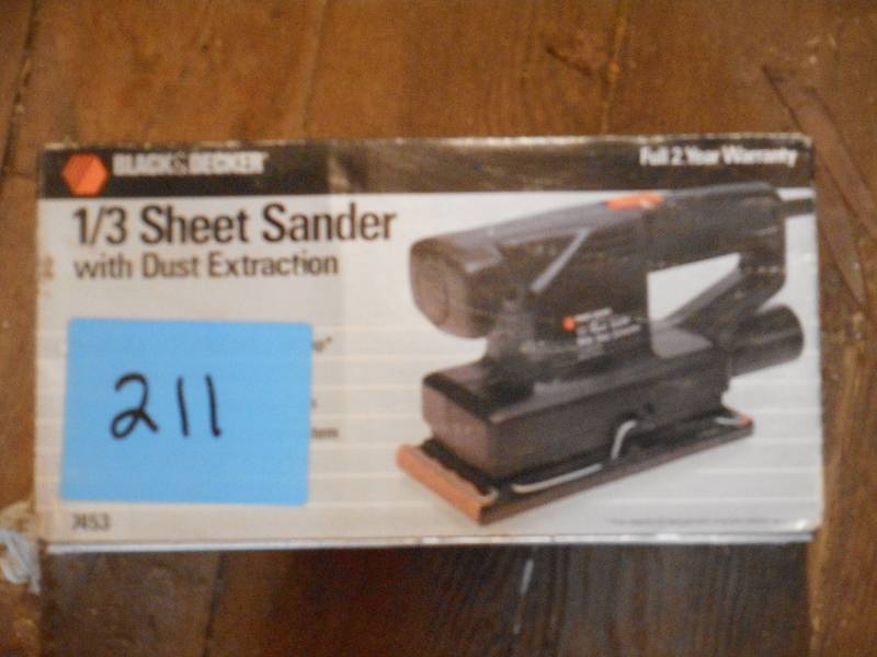 lot 211 image: Black & Decker 13-Sheet Sander, Wo...