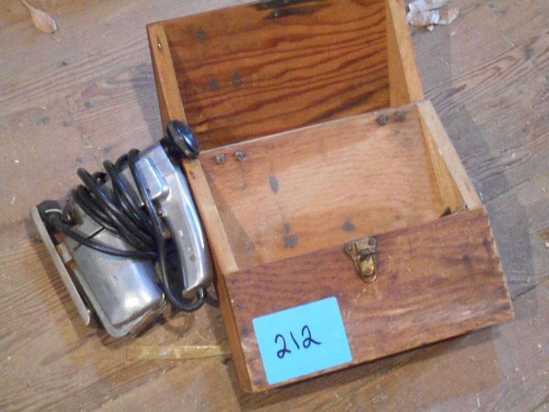 lot 212 image: Craftsman Jig-Saw With Custom-Made ...