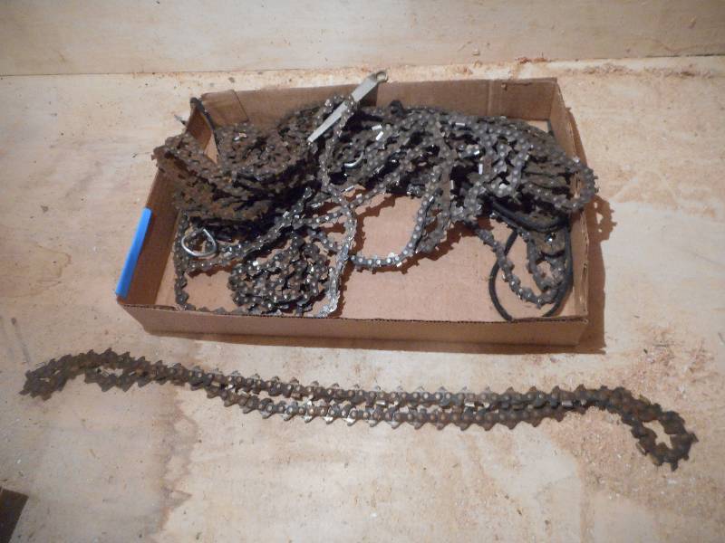 lot 230 image: Flat Of Assorted Chainsaw Chains ...