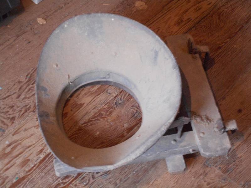 lot 237 image: Antique Feed Bag Filler, Complete ...