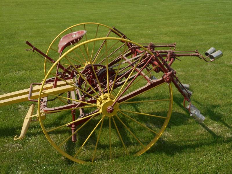 19th Century HorseDrawn Hay Tedder... LE Farm Equipment & Estate