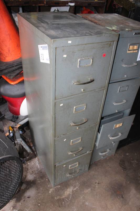 lot 11 image: Metal 4-Drawer File Cabinet