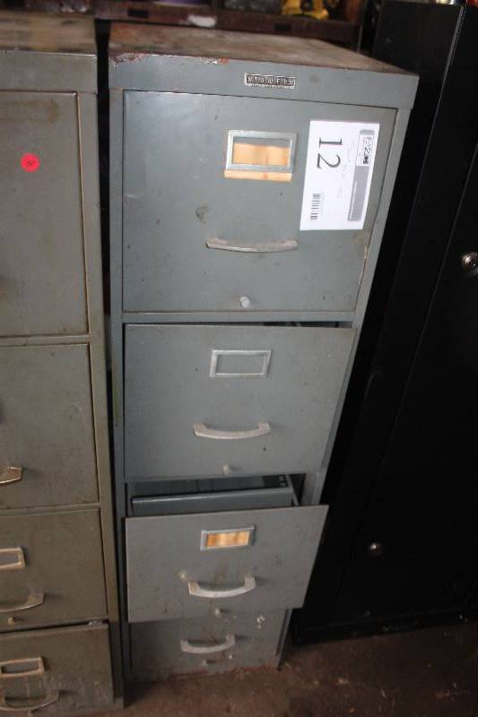 lot 12 image: Metal 4-Drawer File Cabinet