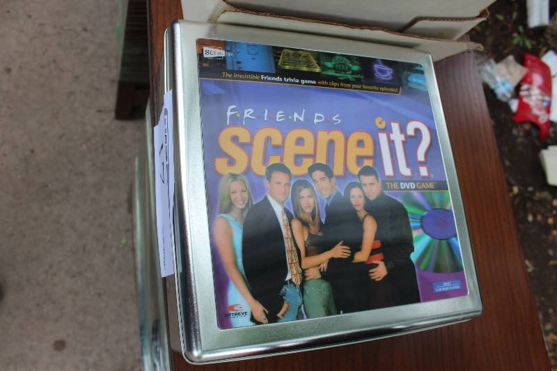 lot 17 image: Friends Scene-It DVD Game