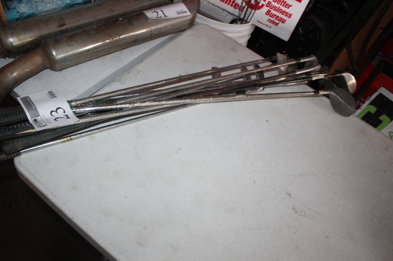 lot 23 image: Icon Pro Select Golf Club Set