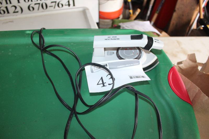 lot 43 image: Remington Spray Dry Iron