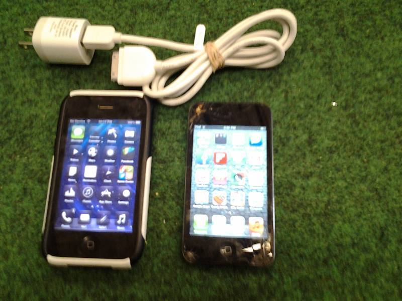 lot 22 image: I-Phone, I-Pod (Cracked), Charger  (Works)