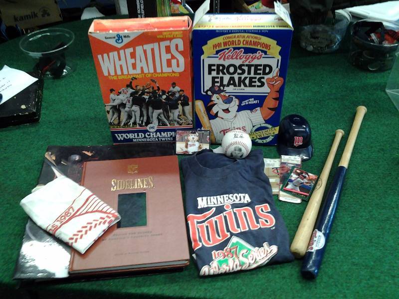 lot 39 image: Lot Of Minnesota Twins Memorabilia, Collectibles, NFL Picture Book