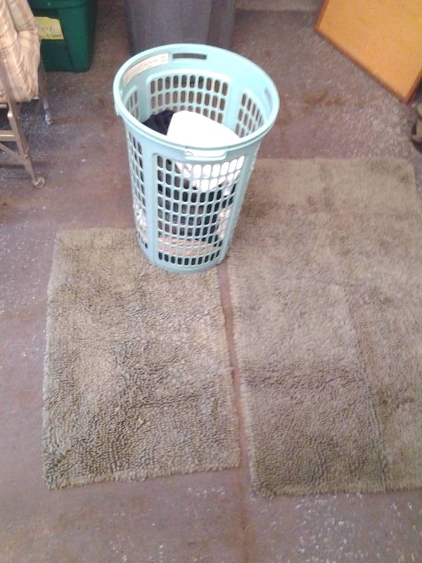 lot 40 image: Hamper With Queen Bedding & Rugs