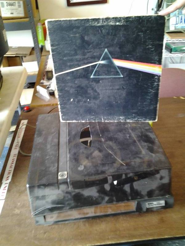 lot 41 image: BSR McDonald Turntable, Pink Floyd Dark Side Album