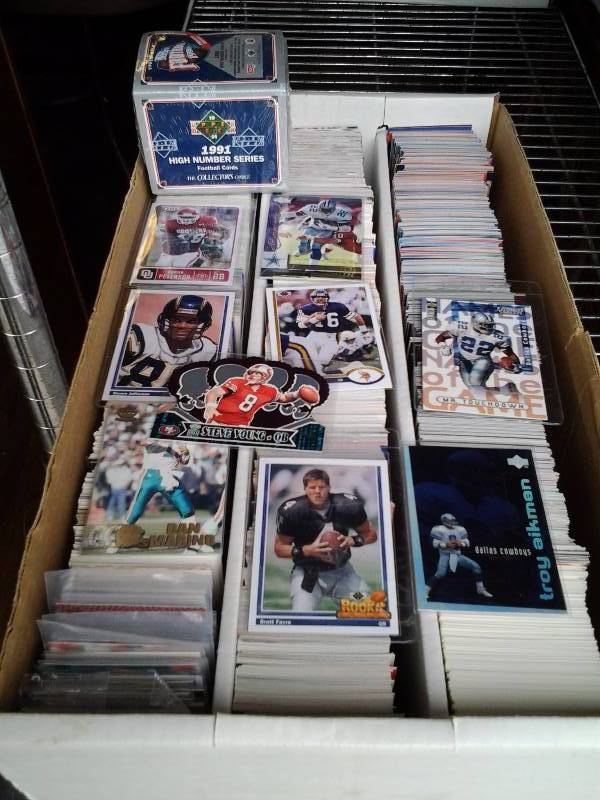 lot 44 image: Approx. 2500 Football Cards, Various Brands, Score, U.D., Pro-set, Some Stars, Commons, 1991 V.O. High # Sealed Set