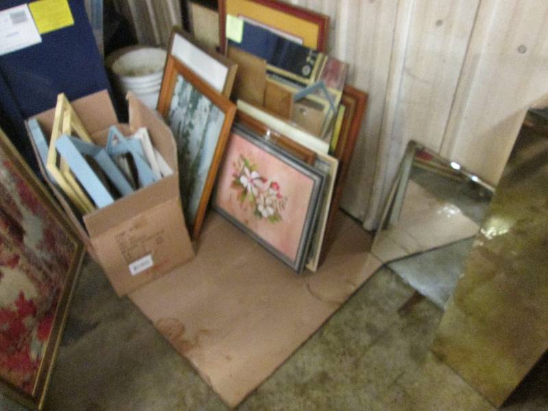 Extra large lot of frames, mirrors,...