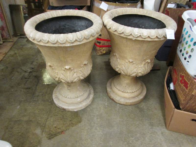 Pair of large 30 inch planters - on...