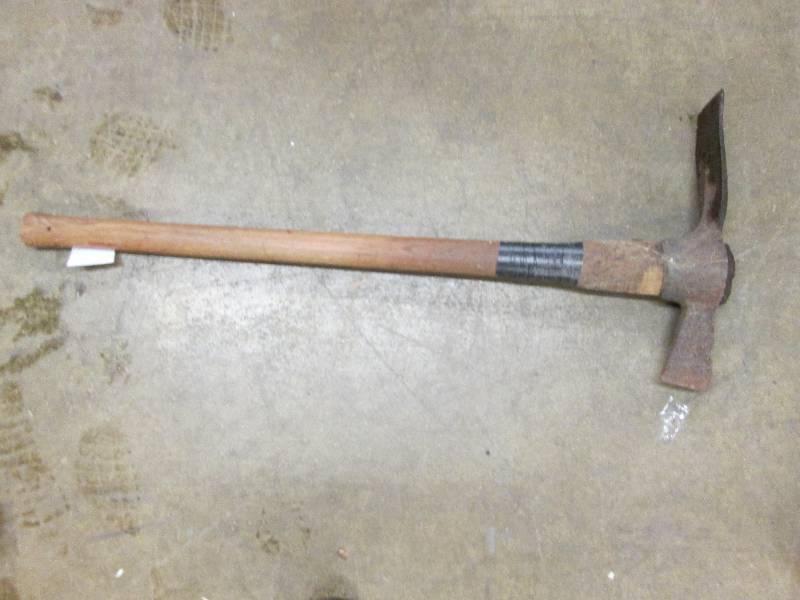 Vintage wooden handled pick...