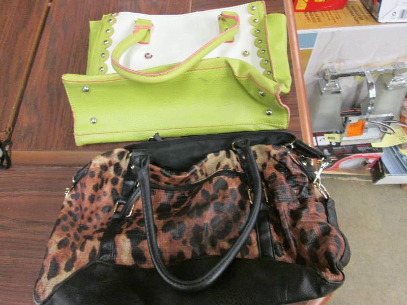 Lime green purse, Leopard pattern b...