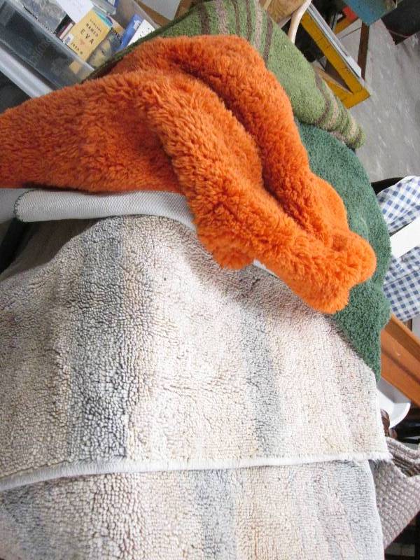 Lot of 6 assorted rugs with turquoi...