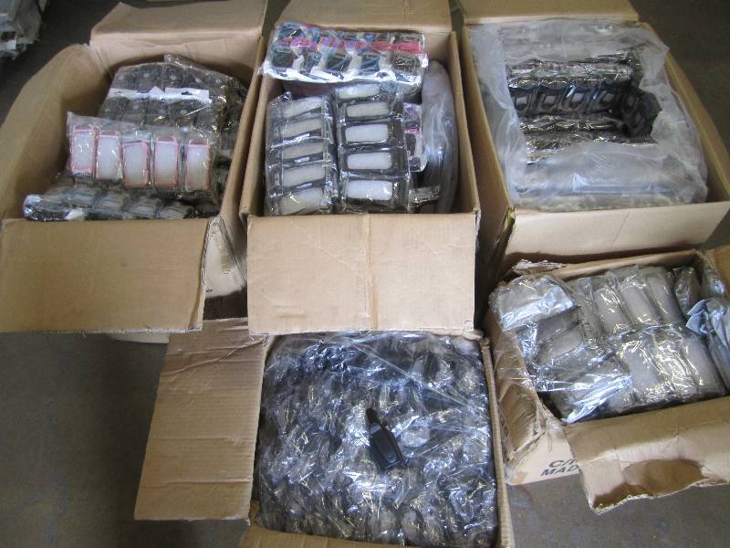 5 cases of assorted cell phone hold...