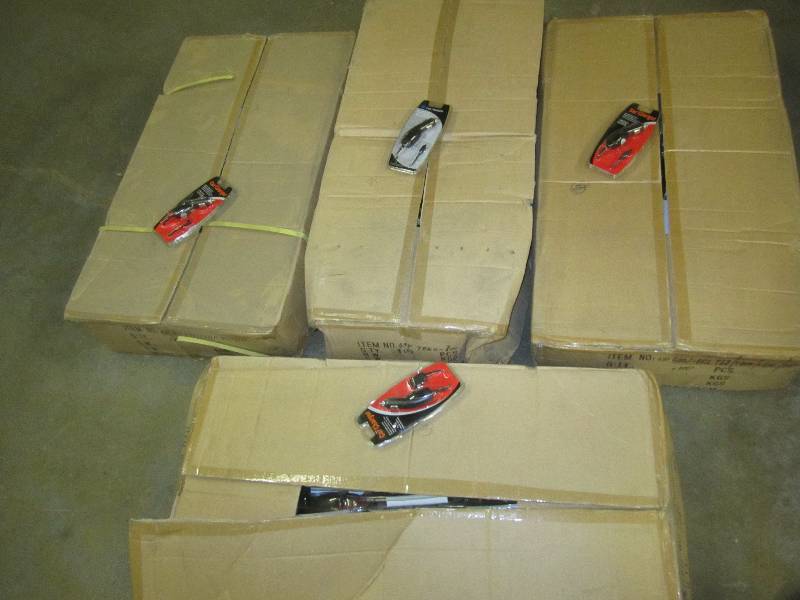 4 case of car chargers...