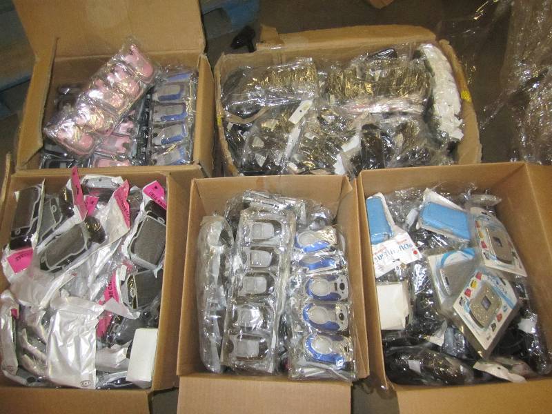 5 cases of assorted cell phone hold...