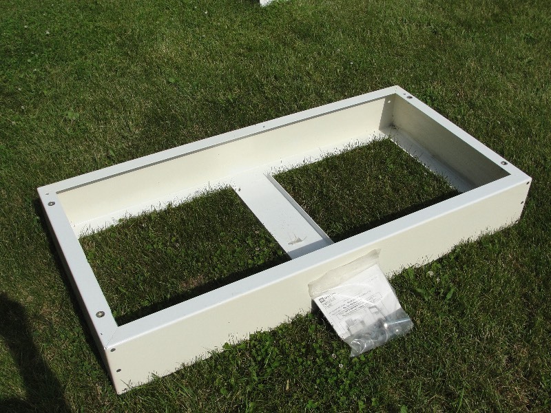 Maytag Neptune 8 Riser for washer and dryer