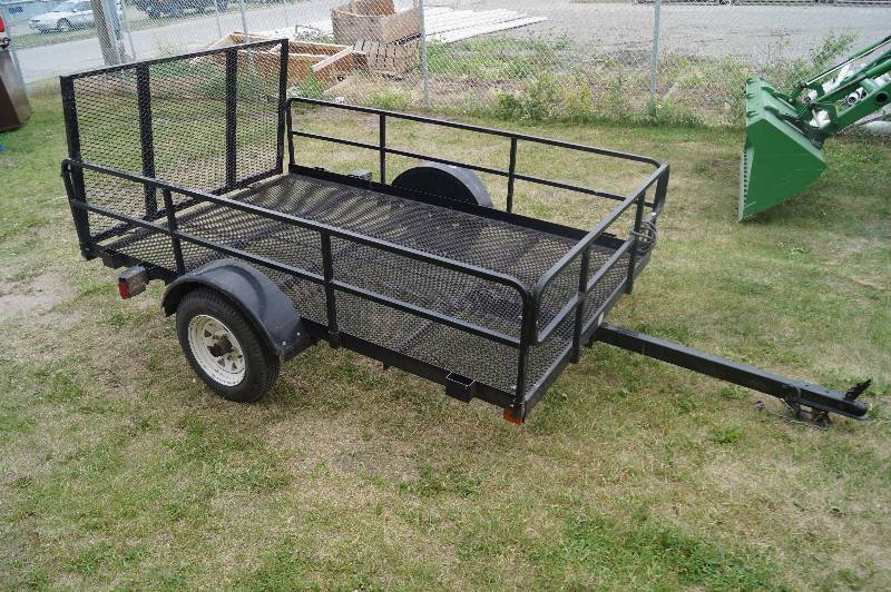 lot 6 image: Utility Trailer