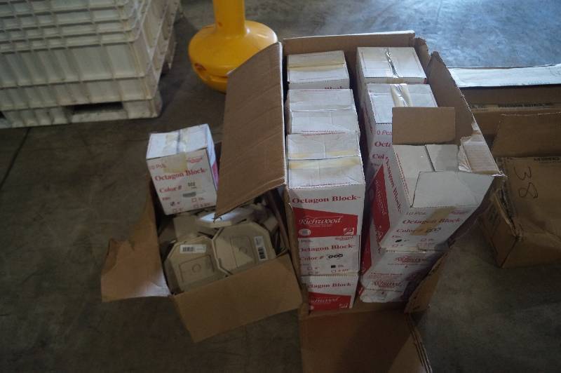 lot 19 image: Vinyl Fixture Covers