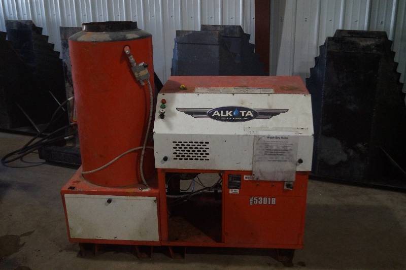 lot 7 image: Alkota Stationary Power Qasher