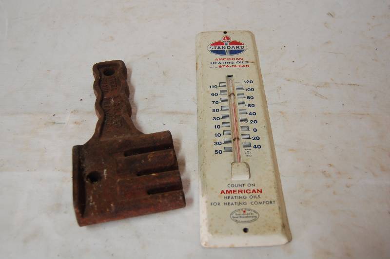 Thermometer and Chain Detacher