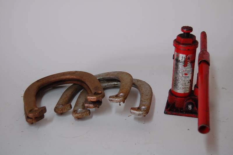 Bottle Jack and Horse Shoes