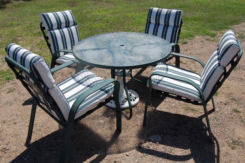 Outdoor Table and Chairs