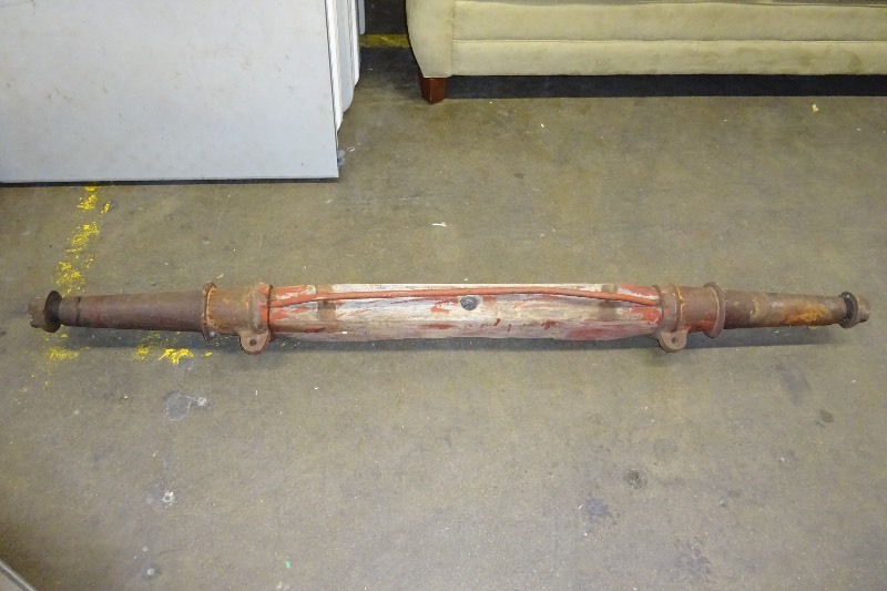 lot 7 image: Vintage Wagon Axle