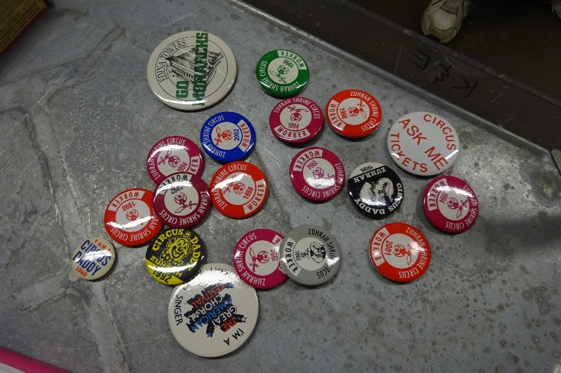 lot 12 image: Collection of Zuhrah Shrine Circus Buttons