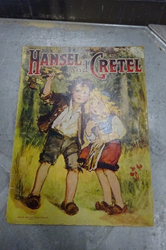 lot 17 image: Vintage Hansel and Cretel 14491921