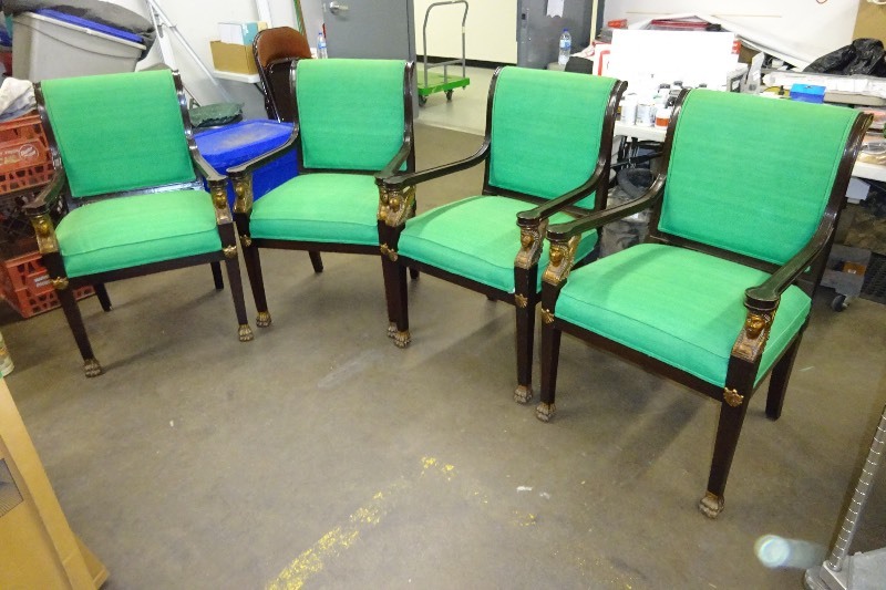 lot 22 image: 4 Vintage Curved Chairs