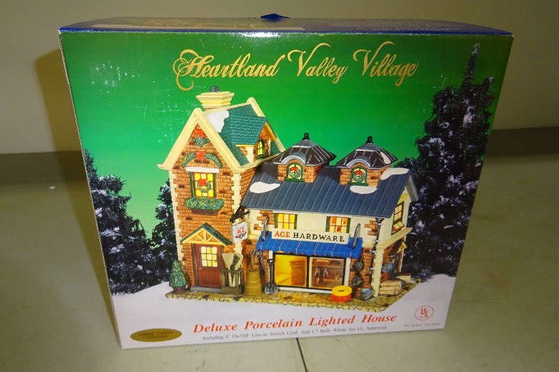 lot 28 image: Heartland Valley Village Ace Hardware