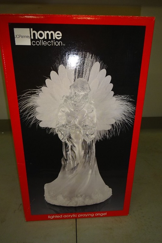 lot 34 image: Home Collection Lighted Acrylic Praying Angel