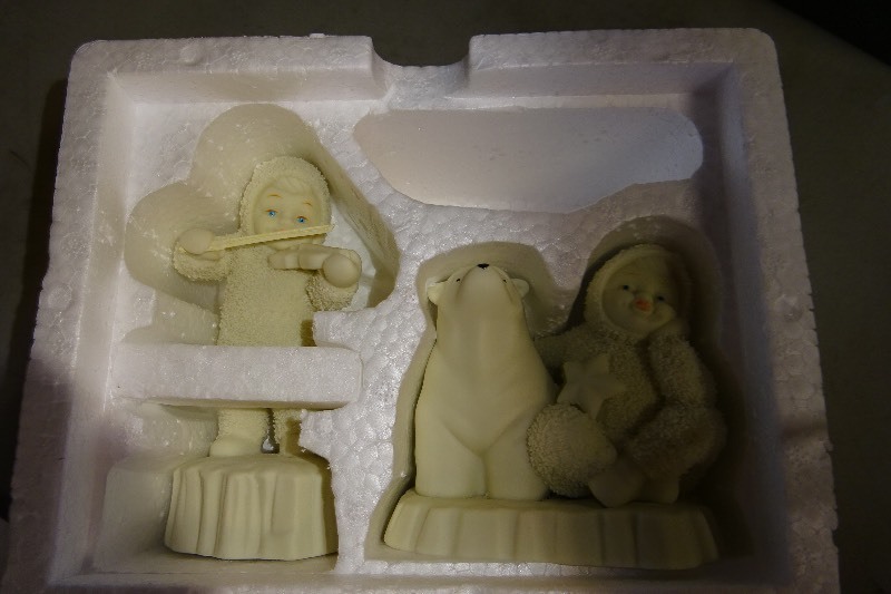 lot 50 image: Dept. 56 Snow babies