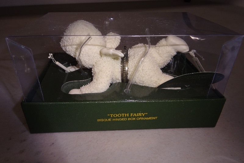 lot 53 image: Dept. 56 Snow babies