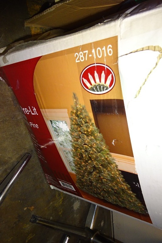 lot 70 image: Christmas Tree