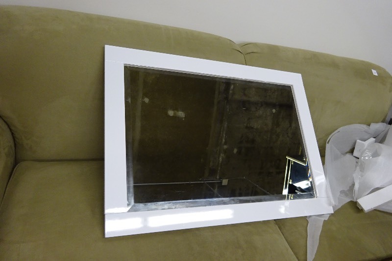 lot 76 image: Beveled mirror