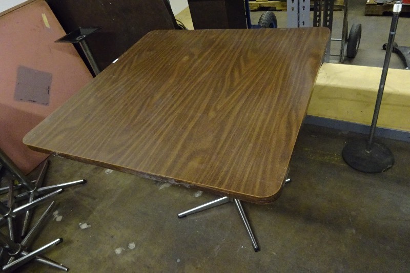 lot 82 image: 7 tables 36 top 29 12 tall
