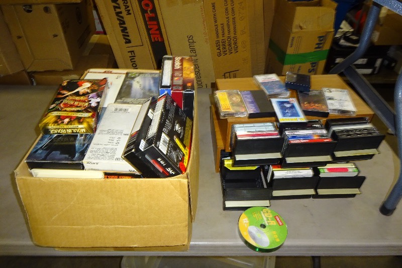 lot 112 image: Cassettes